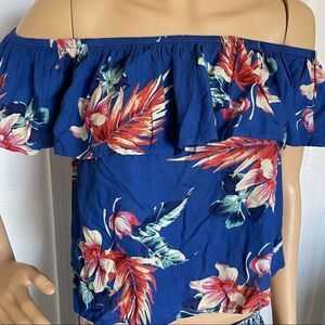 NWT Style Envy Floral Off The Shoulder Blue Purple Red White Crop Top Size Small